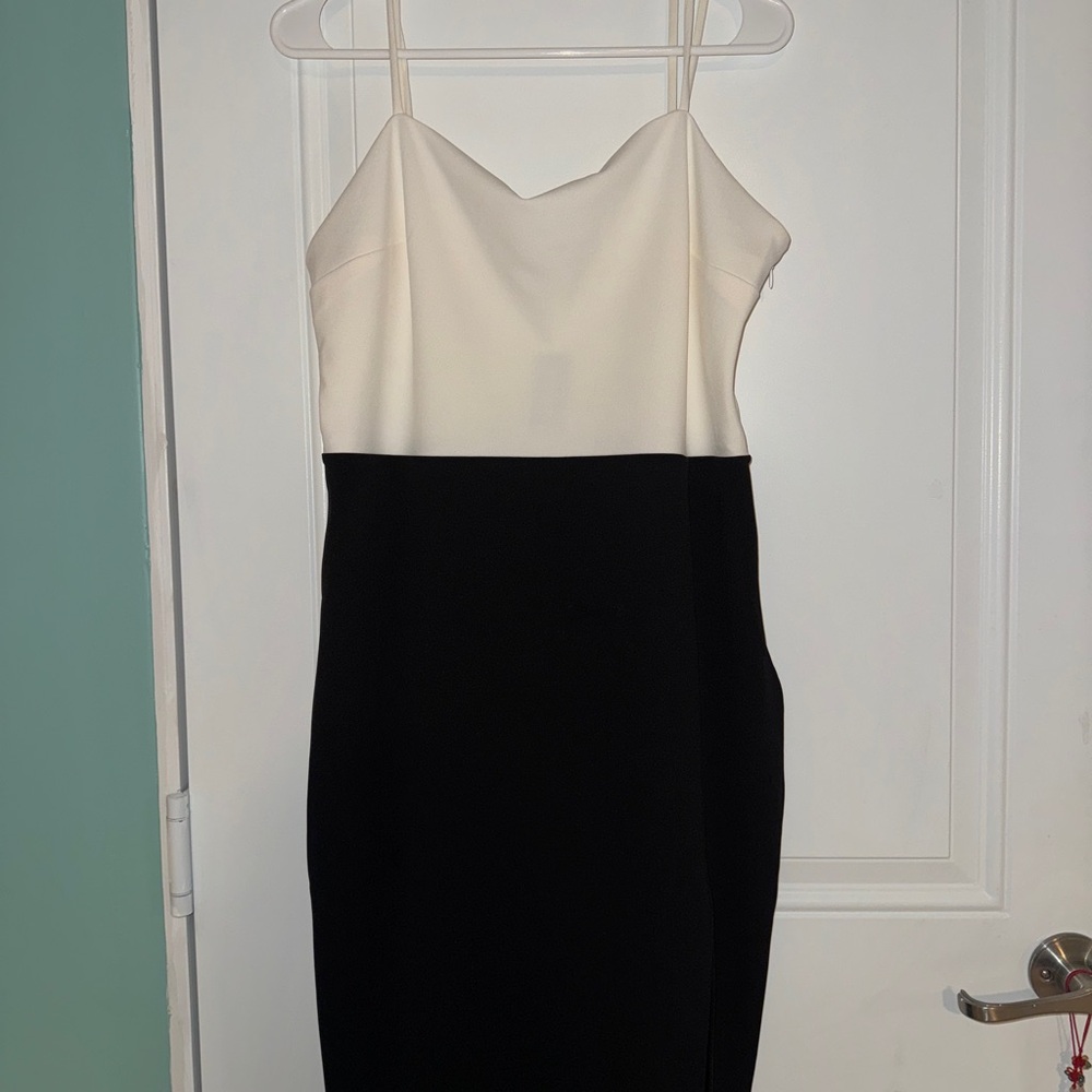 NWT Express Cream and White Sheath Dress with Spaghetti Straps for Cocktail